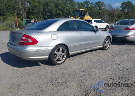2004 Mercedes-Benz Clk 500 z USA, uszkodzony, nr VIN WDBTJ75J34F083090